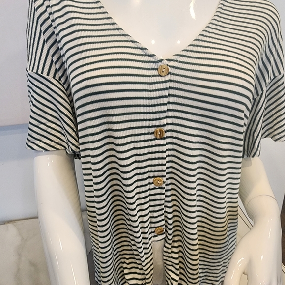 Lush, womens size L, green & white stripes w/ faux buttons, tie w/ flowy sleeves - Picture 3 of 14